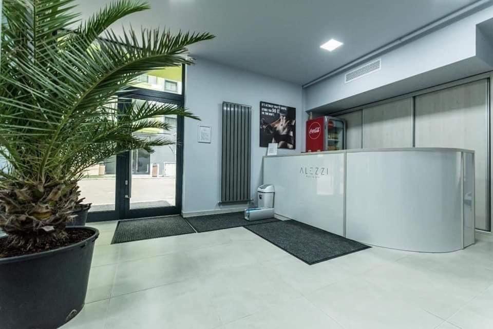 Alesea Ap-Alezzi Beach Resort 那沃达利 外观 照片