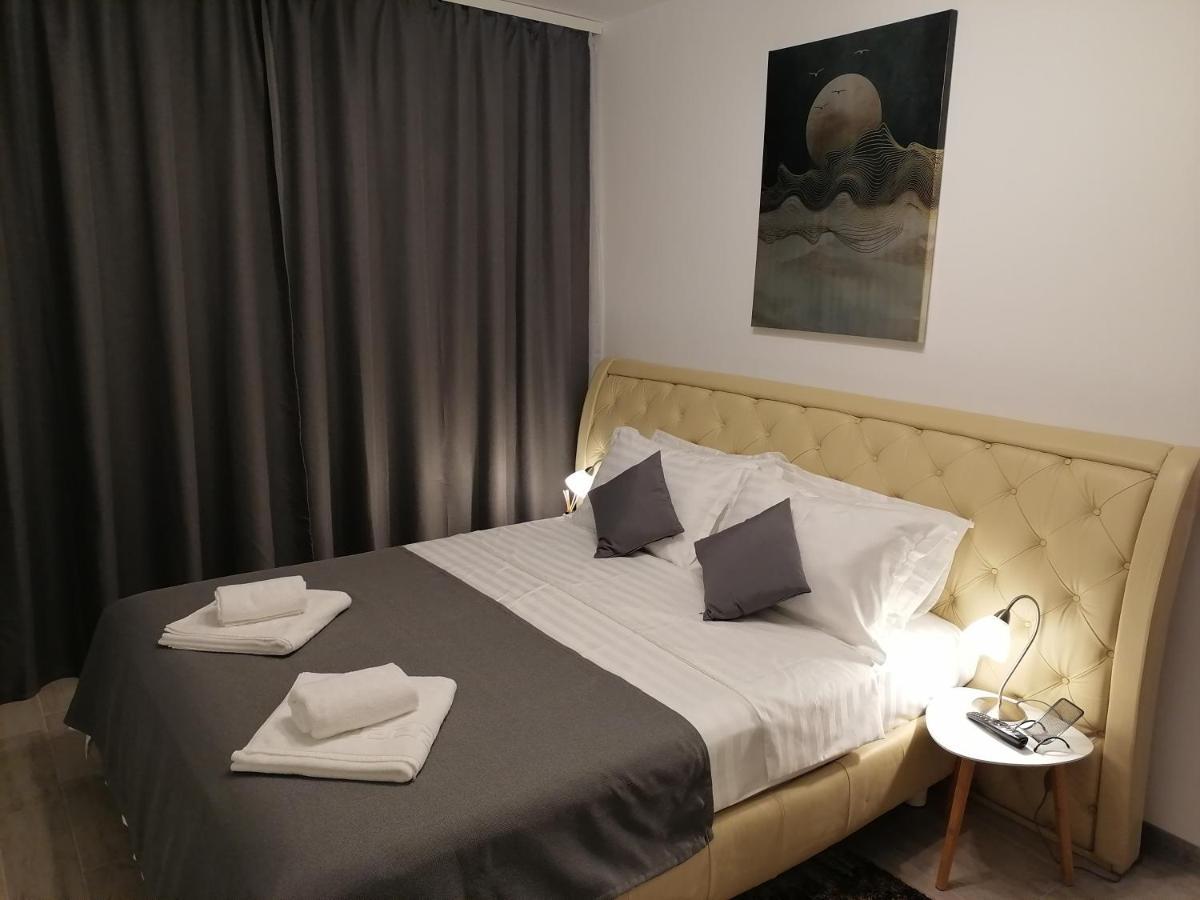 Alesea Ap-Alezzi Beach Resort 那沃达利 外观 照片